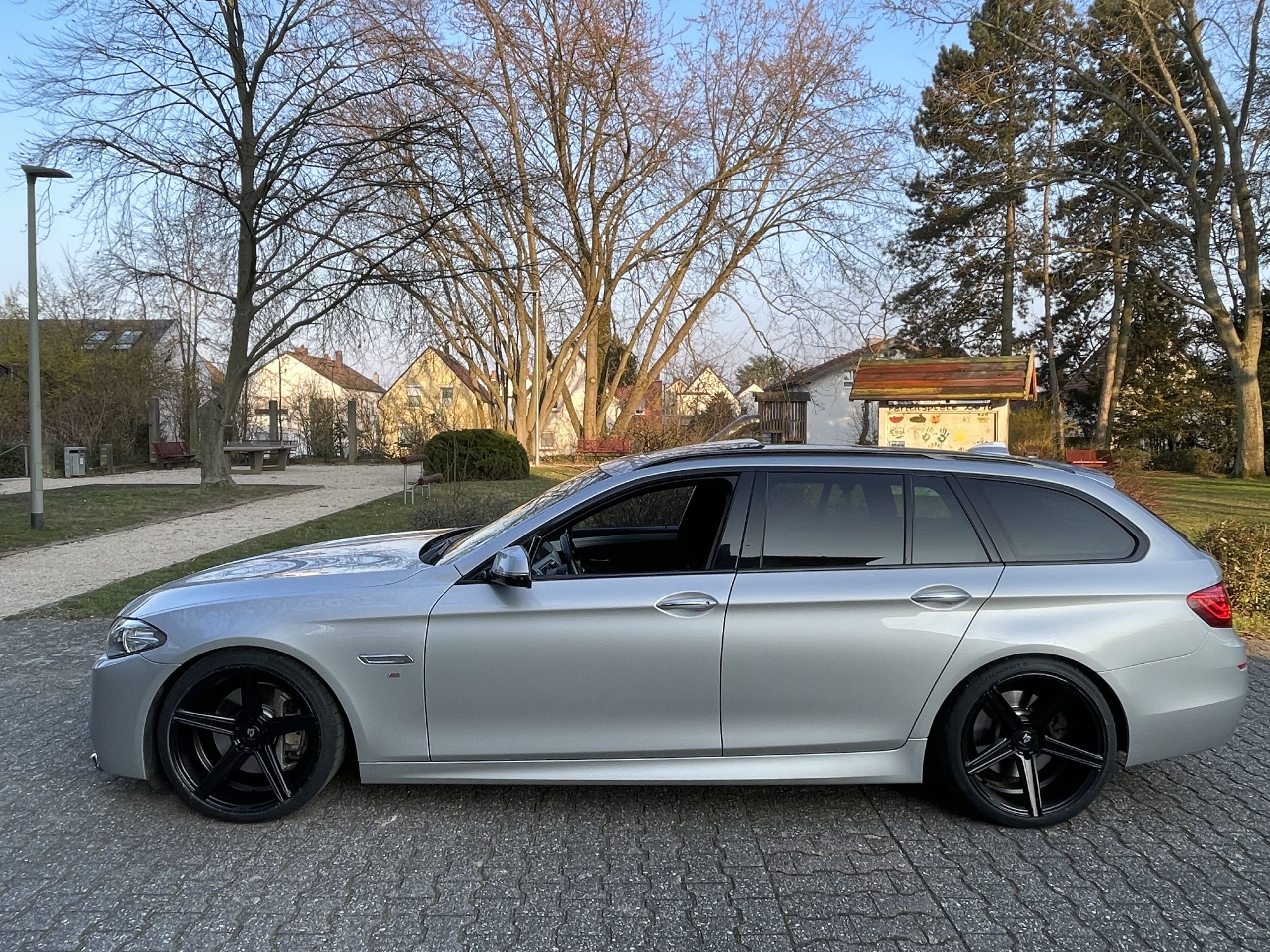 BMW 5er (F11) - Räder KV1 Schwarz matt - mbDESIGN Felgen & Räder