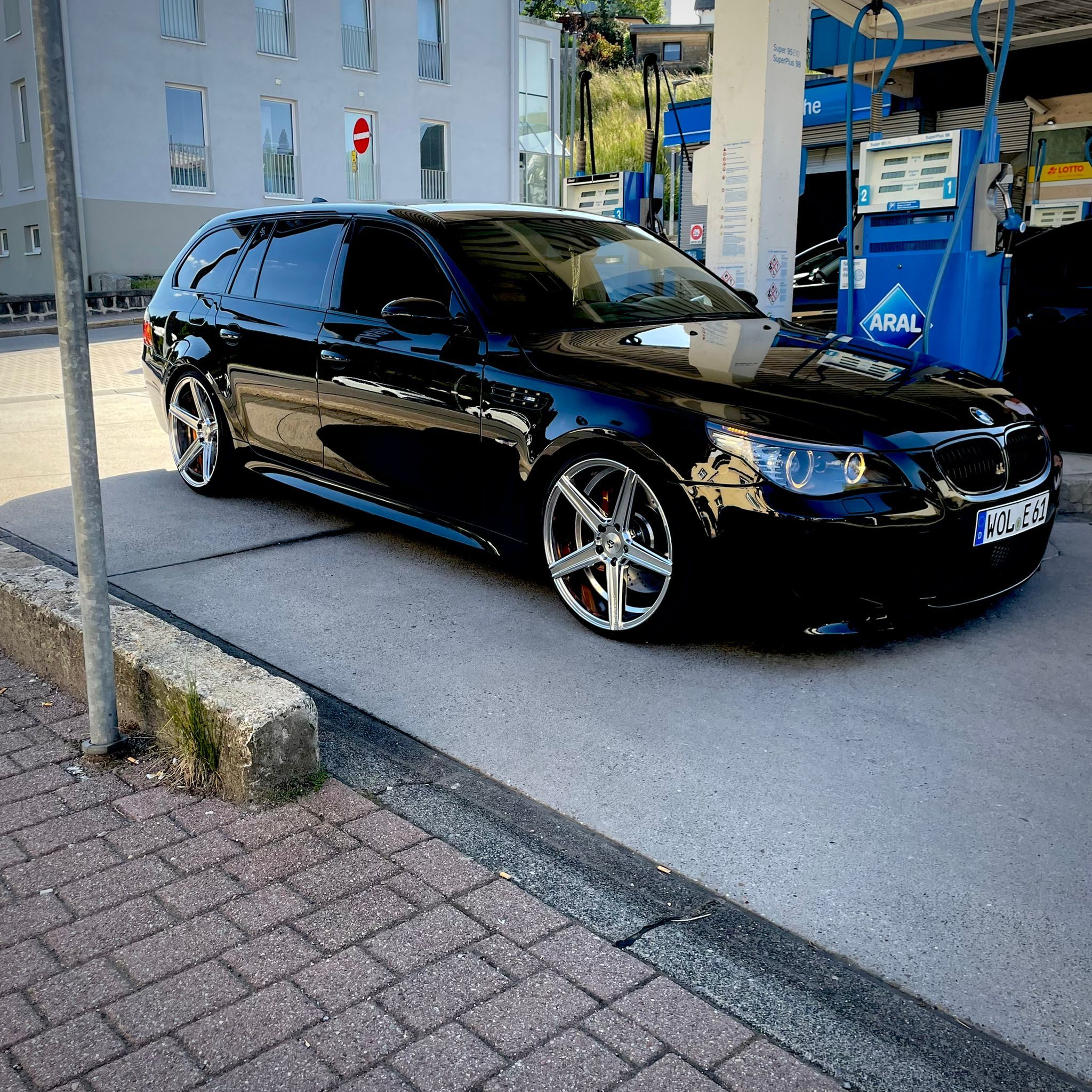 BMW 5er (E60/61) - KV1 Individual                        VA: 9.0x20 et15 - HA:10.5x20 et15